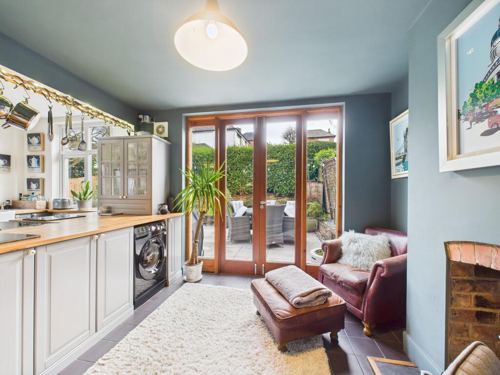 Dining/Kitchen