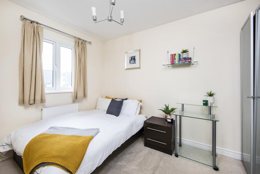 4 Middlewood Close, Bath, BA2 2TU-13.jpg