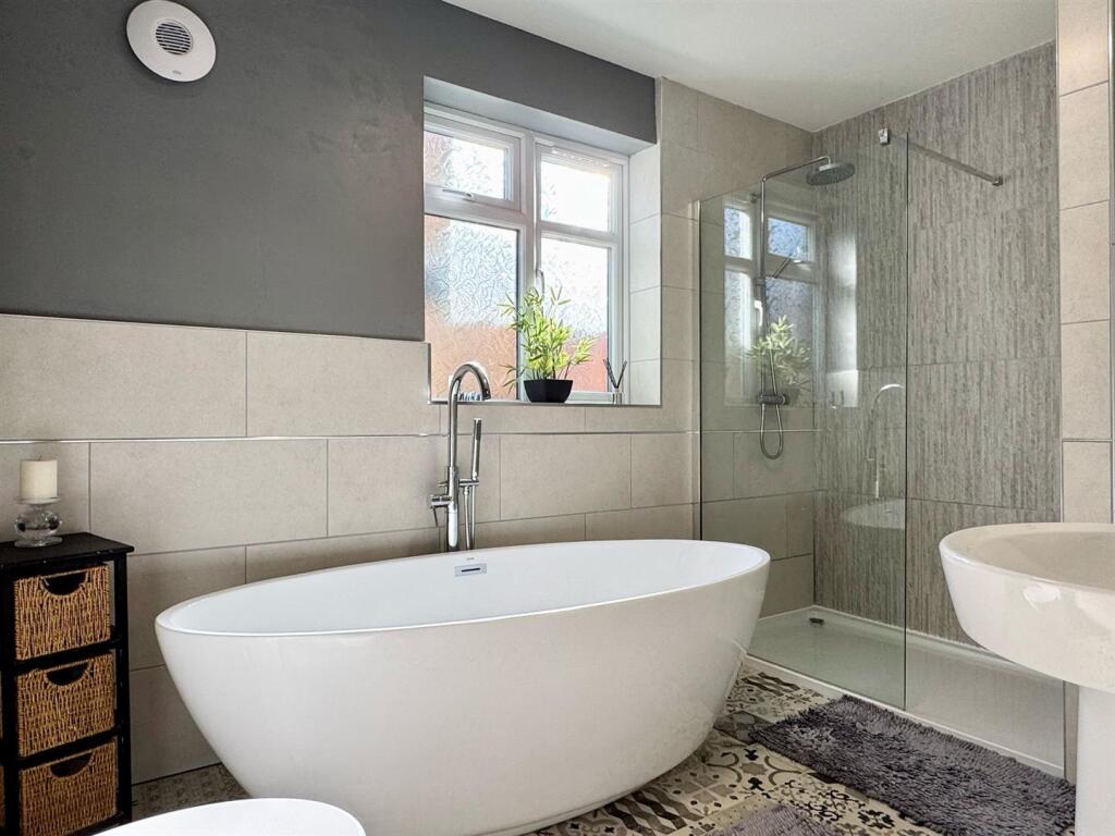 Comprehensive Bathroom