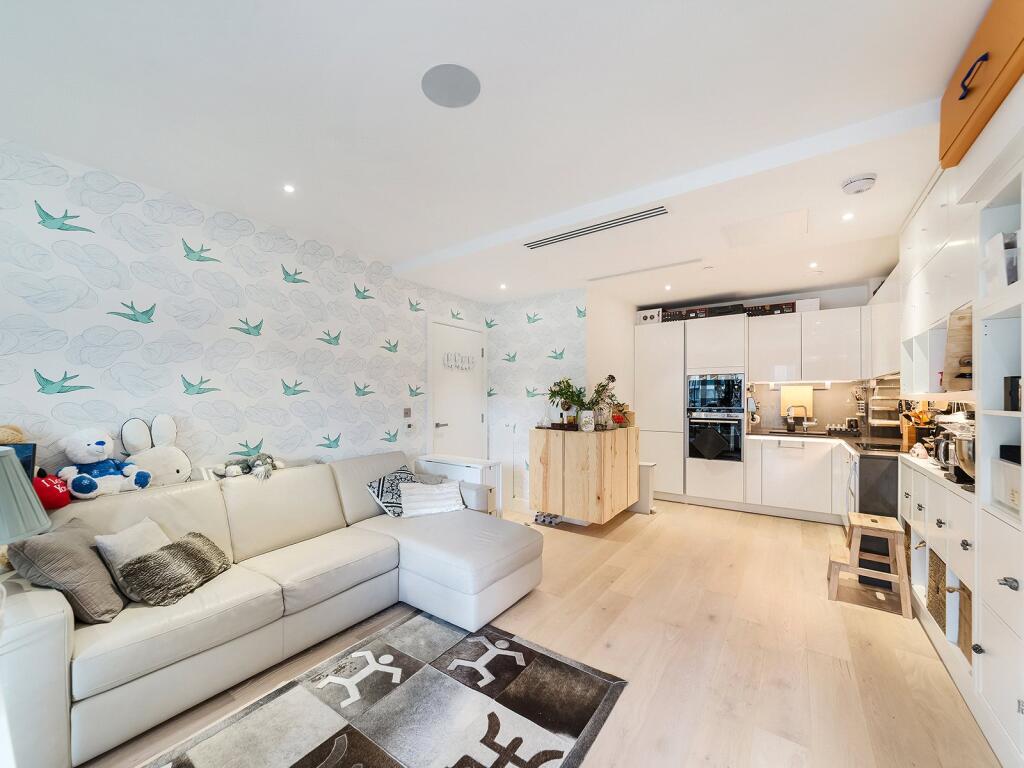 Westbourne Apartment