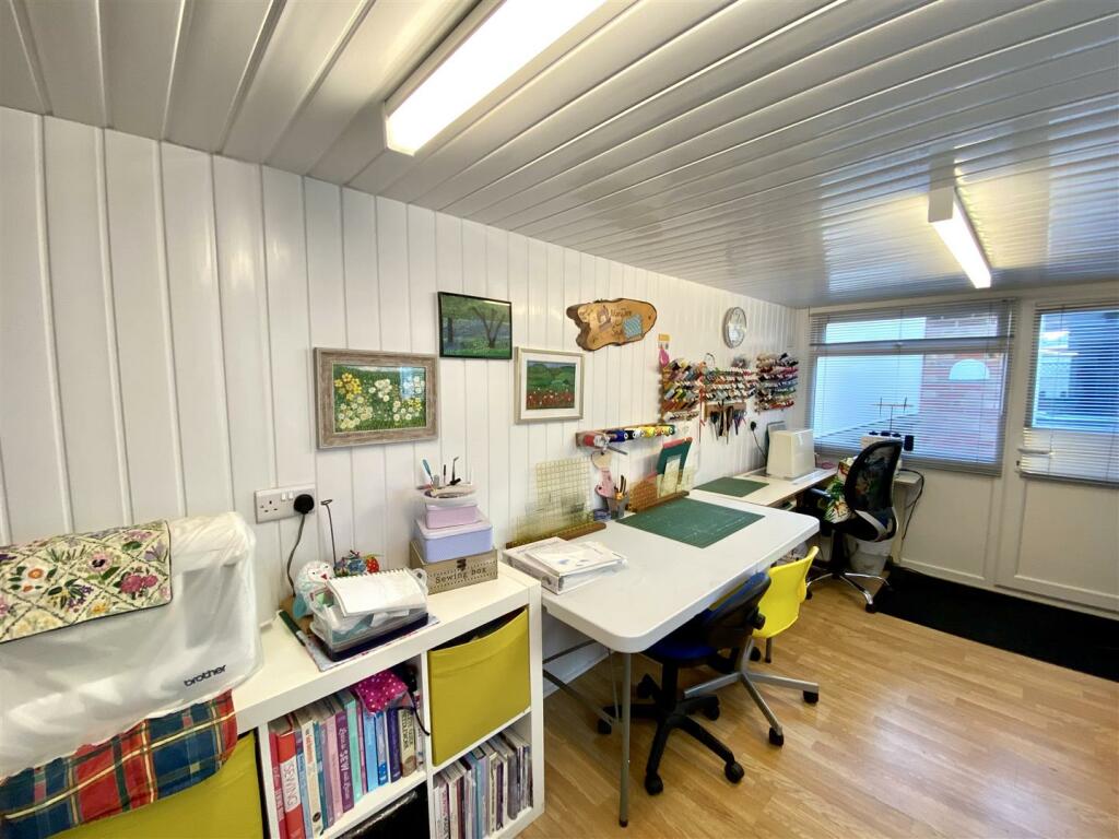STUDIO