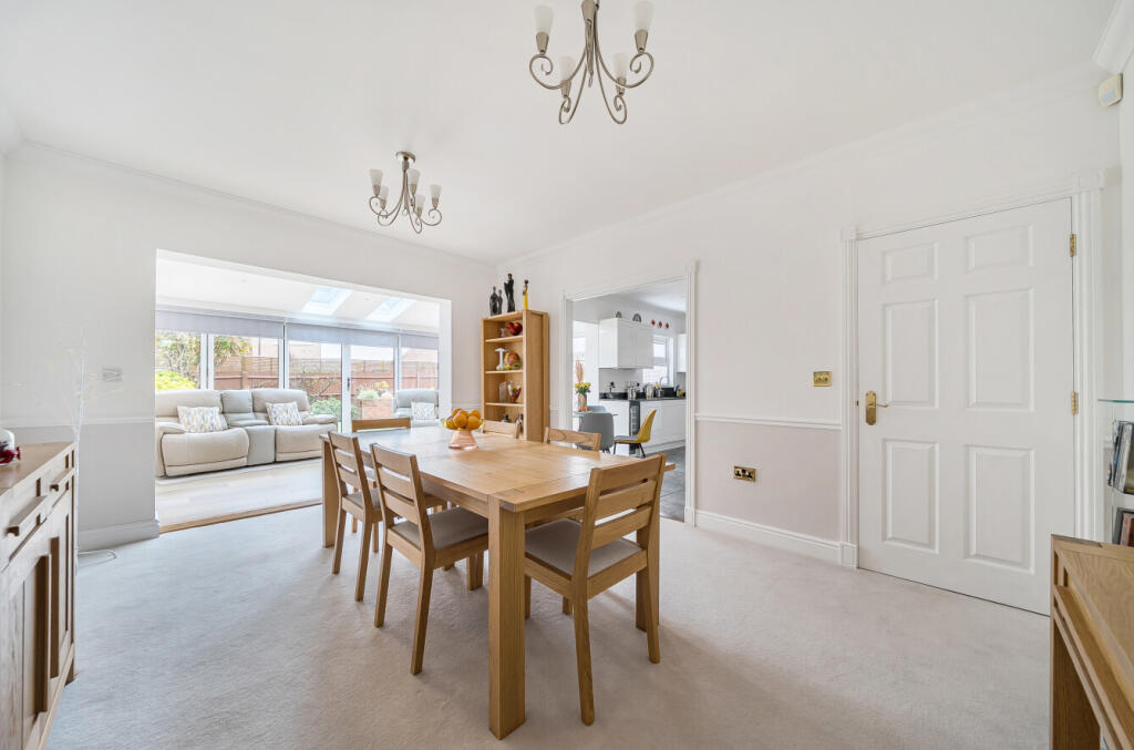 1380128-27-6911f9...