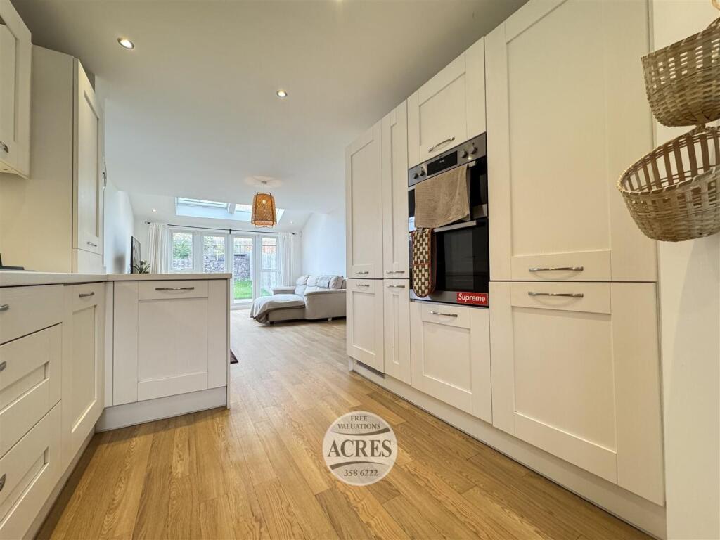 IMG_3966 (Large).jpg