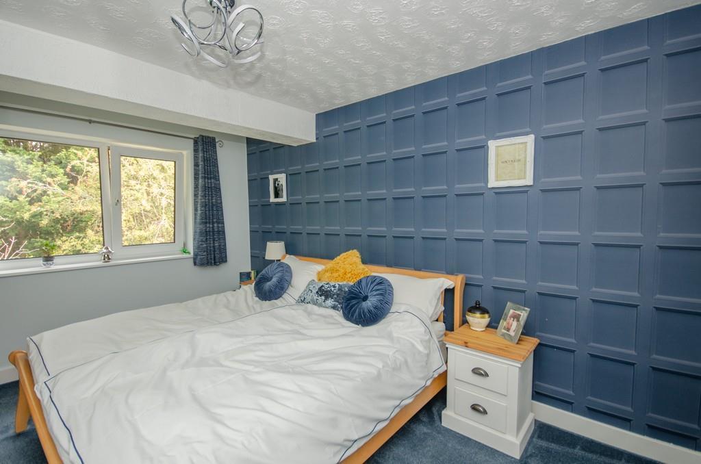 Bedroom two pic 2.jpg