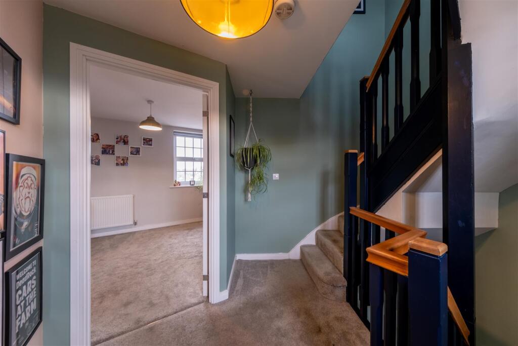 39 Hazelhurst Way-019.jpg