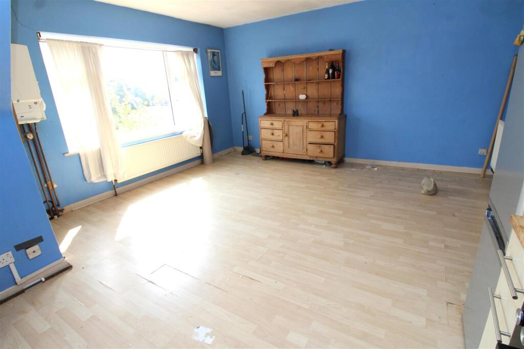 Reception Room 3.JPG