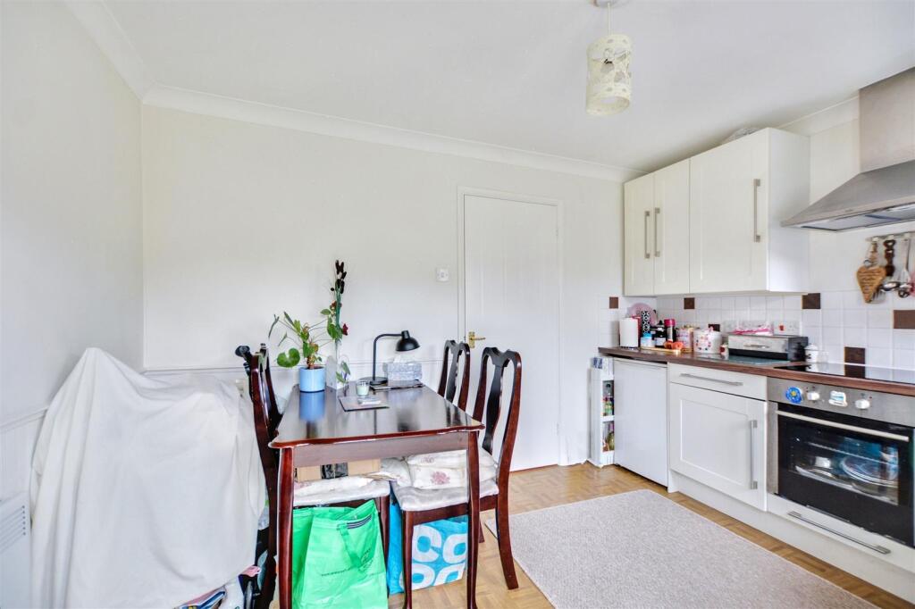 Kitchen Diner_3.jpeg