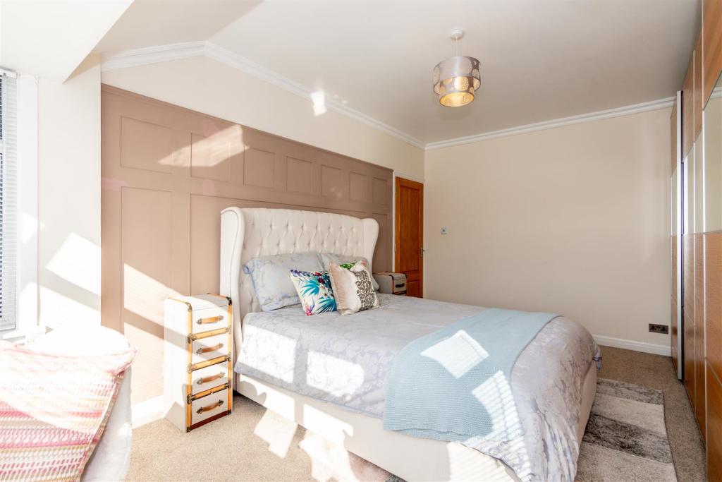 Bedroom 2 Aspect 2.jpg