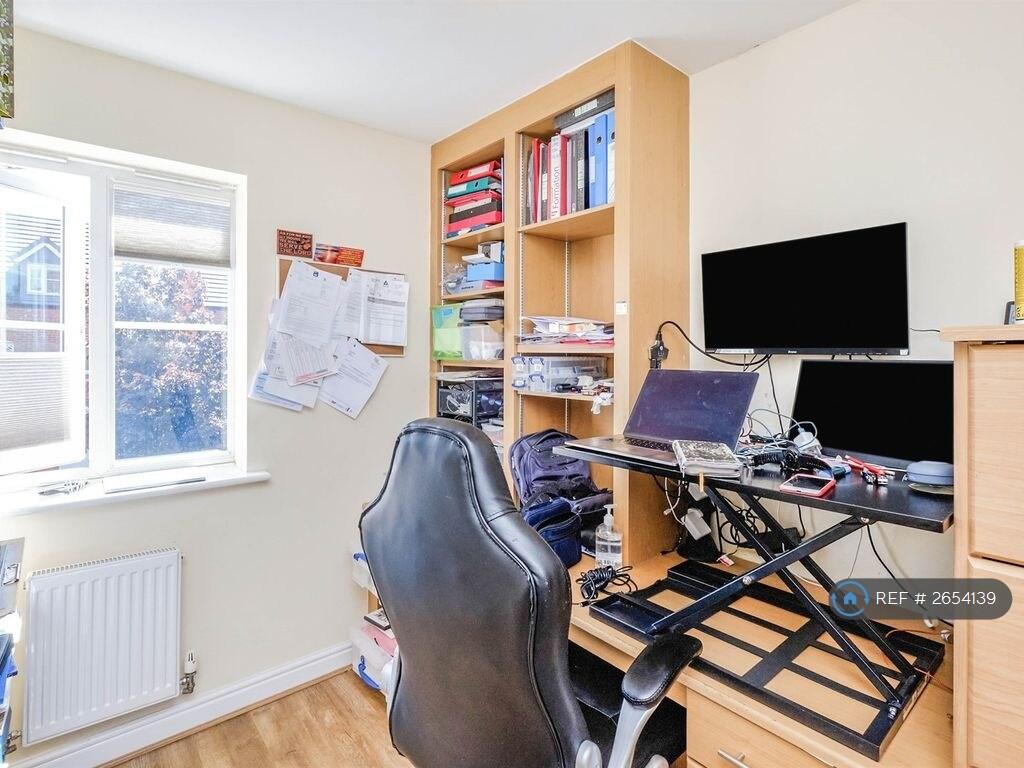 The Bedroom 6 Converted To Office