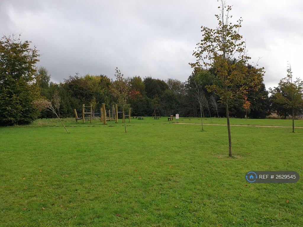 Country Park, Walks &amp; Play Areas