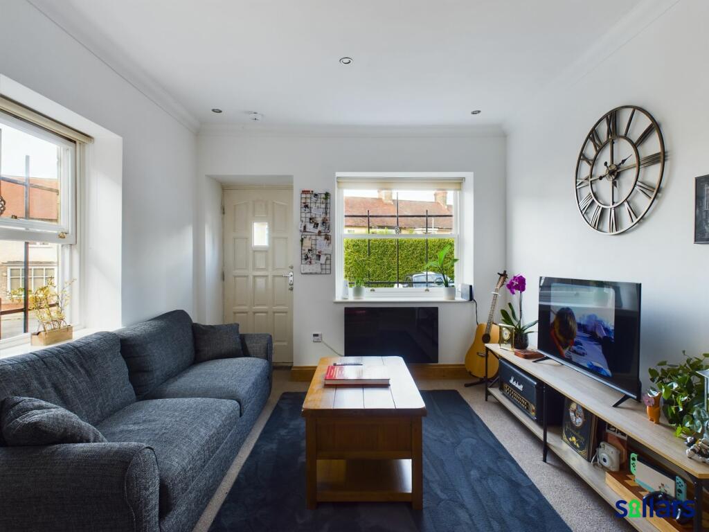 Apartment 4 - Living Room