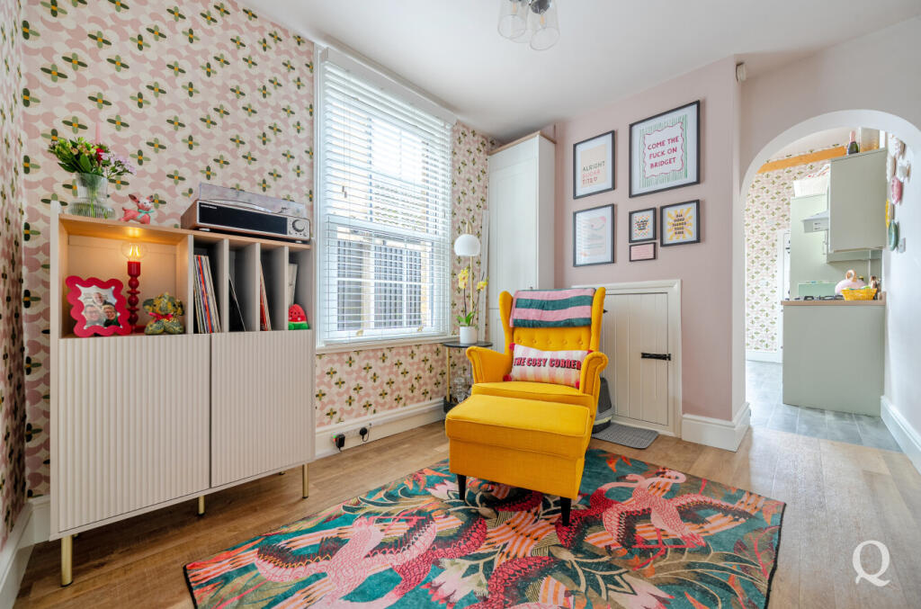 d2bff0f4-7e05-4a2...