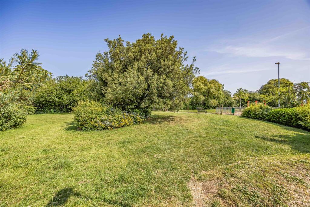 20 Milebush Road, Southsea-Small-PorticoMarketing-