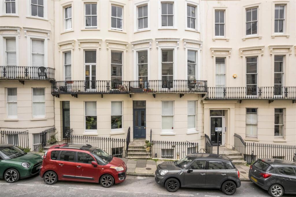 4 Eaton Place-17.jpg