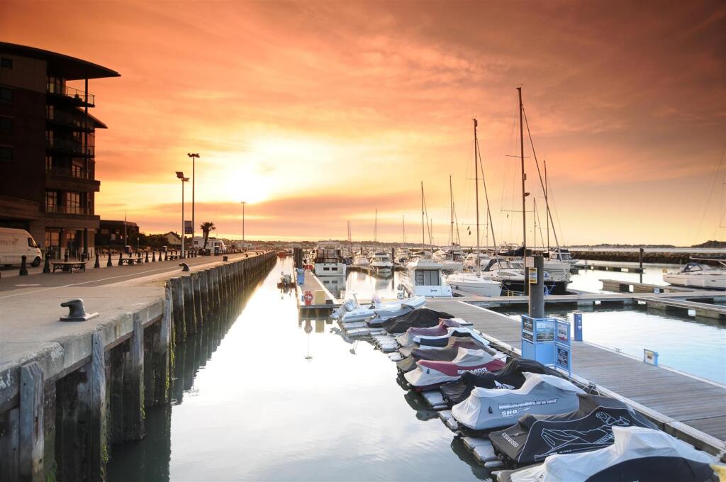 poolequay2.jpg