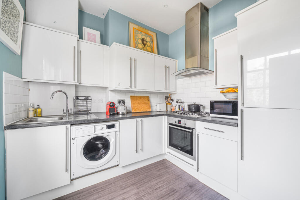 8-681a30a705760-1...