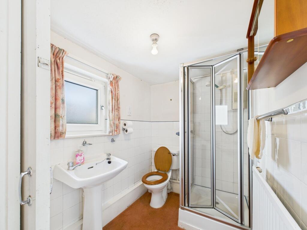 Bathroom 2