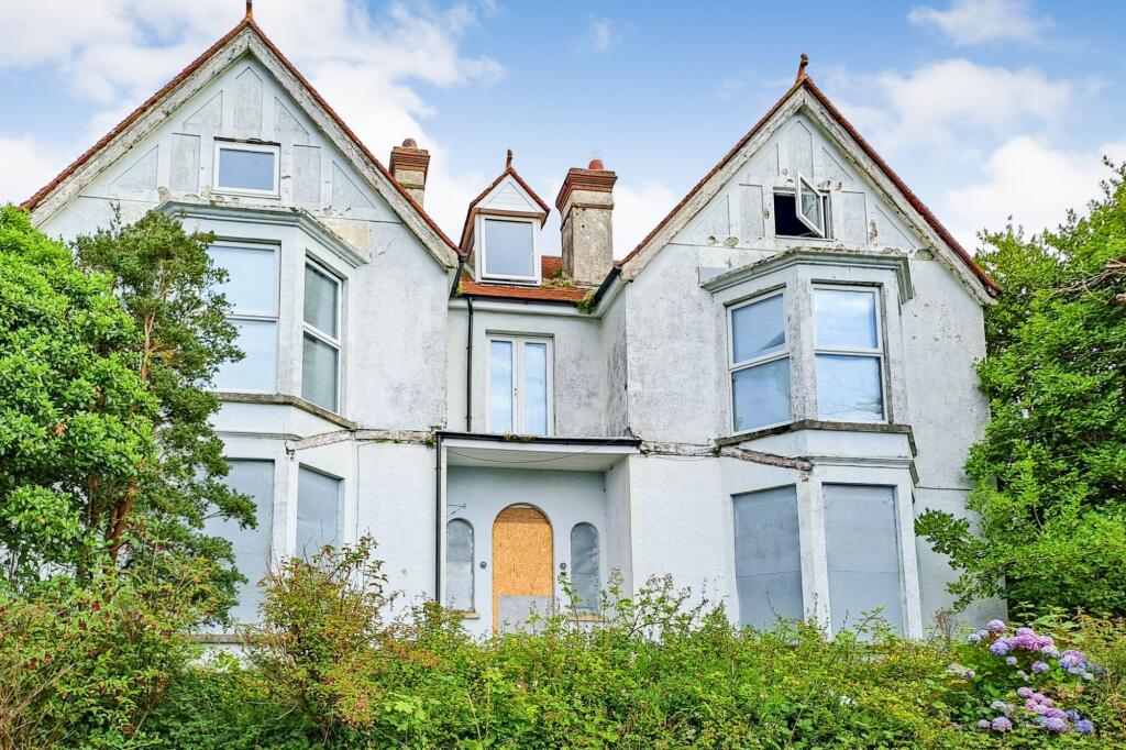 The Gables, 14 Church Hill, Helston, Cornwall TR13 8NW