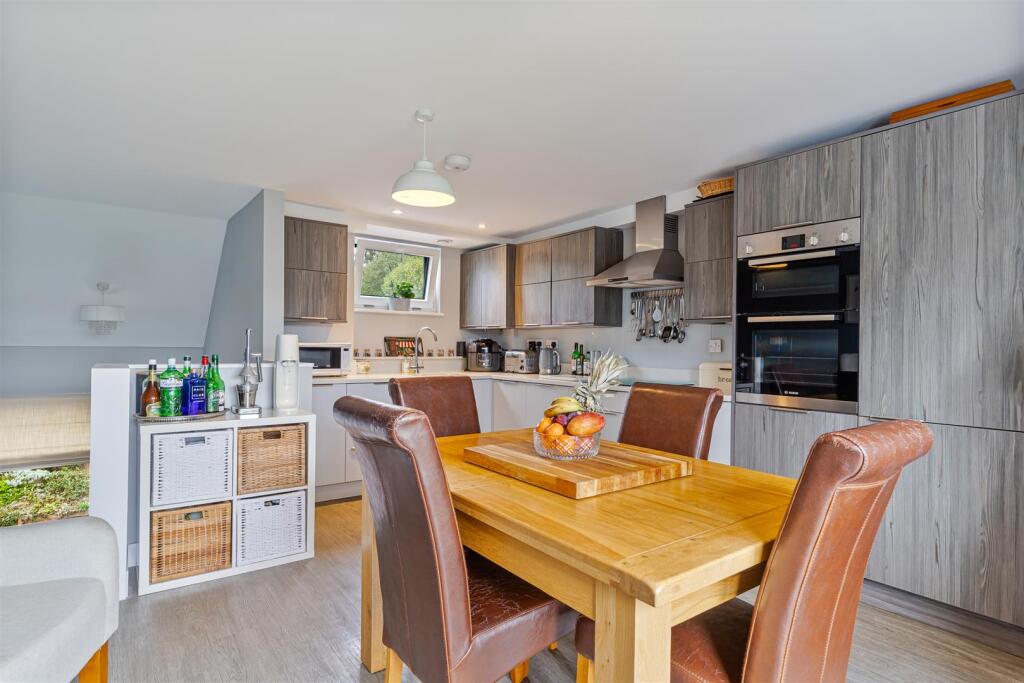 A32 - Broadsands, Flat 4 - 250917.jpg