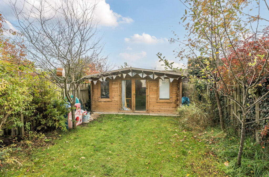 1370330-6-68f77d3...