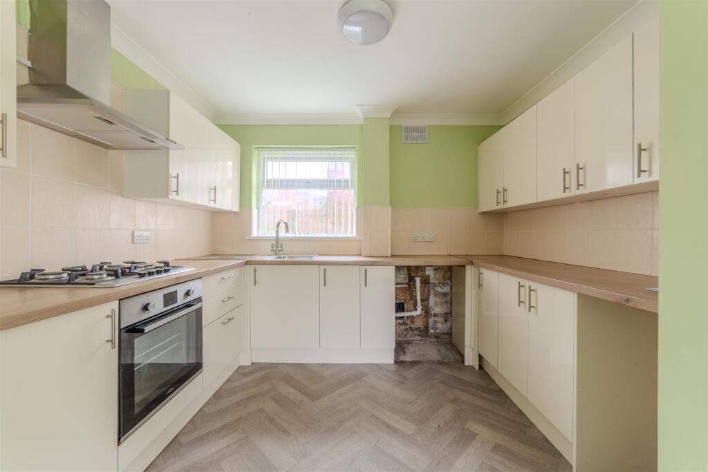 182 Charlton Greenmeadow-9.jpg