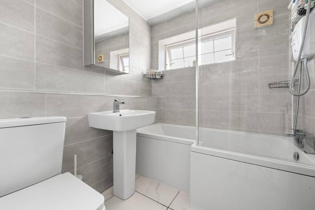 Newry Court, CH2 ...