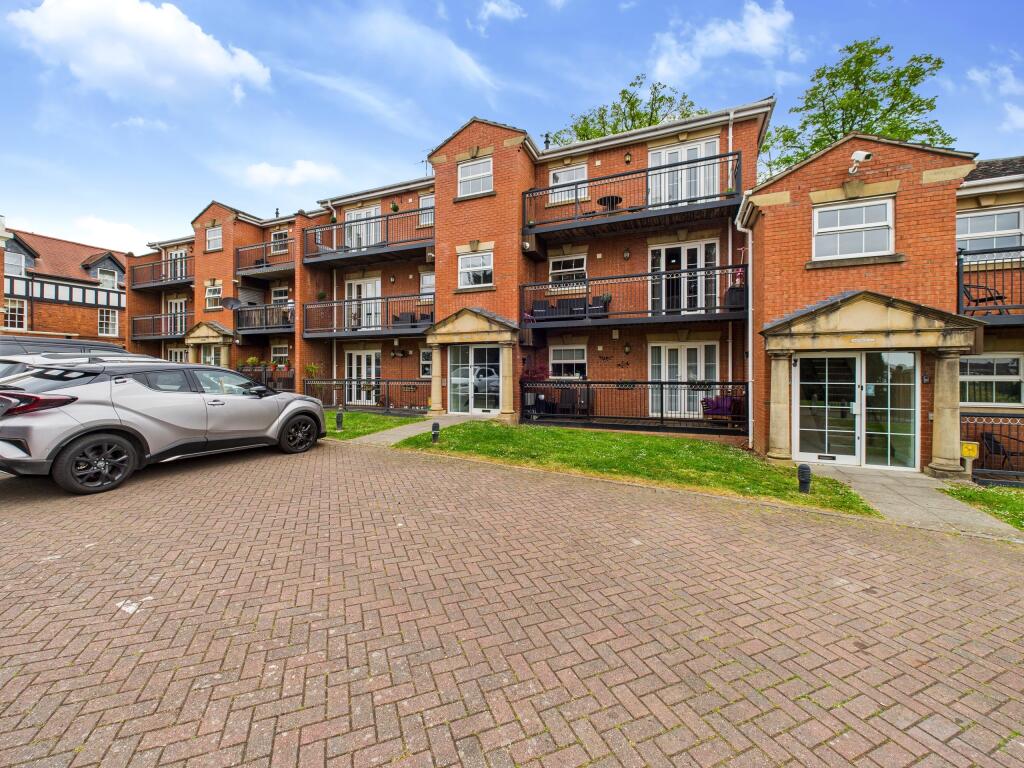 CAM05192G0-PR0063-STILL001