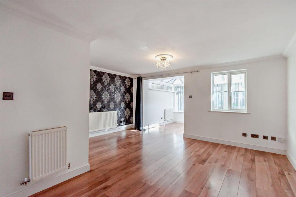 8661689-interior01-800.jpg