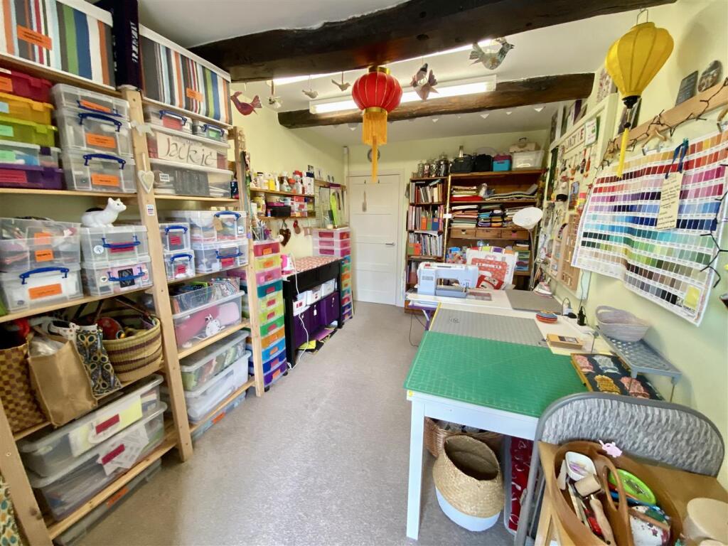 Bramleys Estate Agents - The Orchards - Bellstring