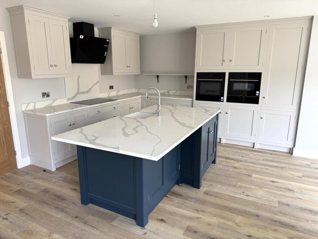Sample Photo - Kitchen.JPG
