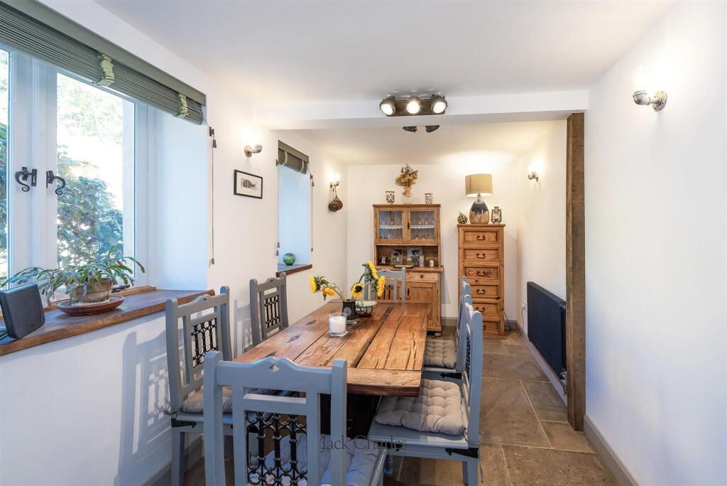 3 The Castle, TN11 0EG 011.jpg