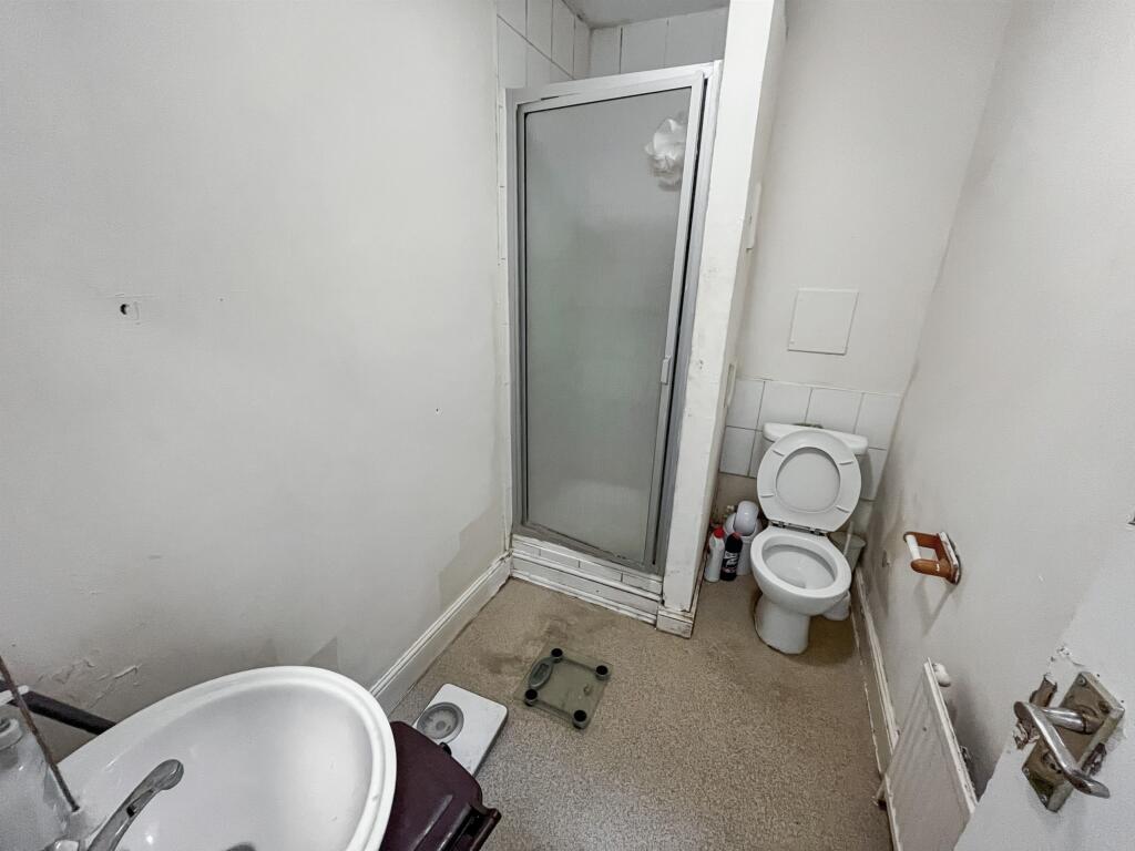 98 Ritherdon Road, Tooting, London SW17 8QQ