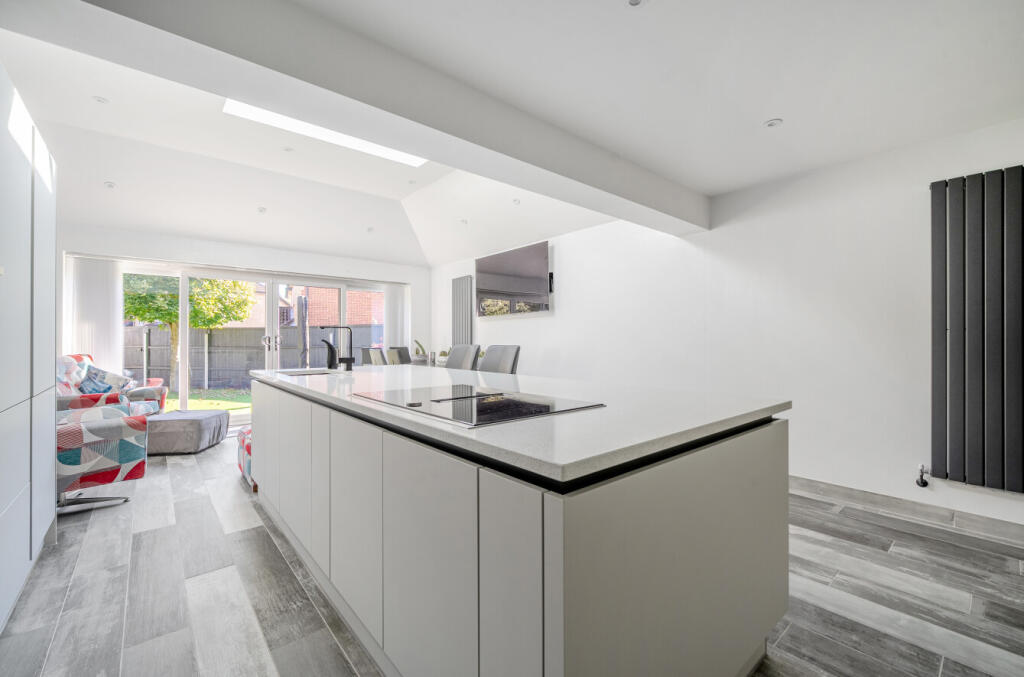 1370534-10-68f0e2...