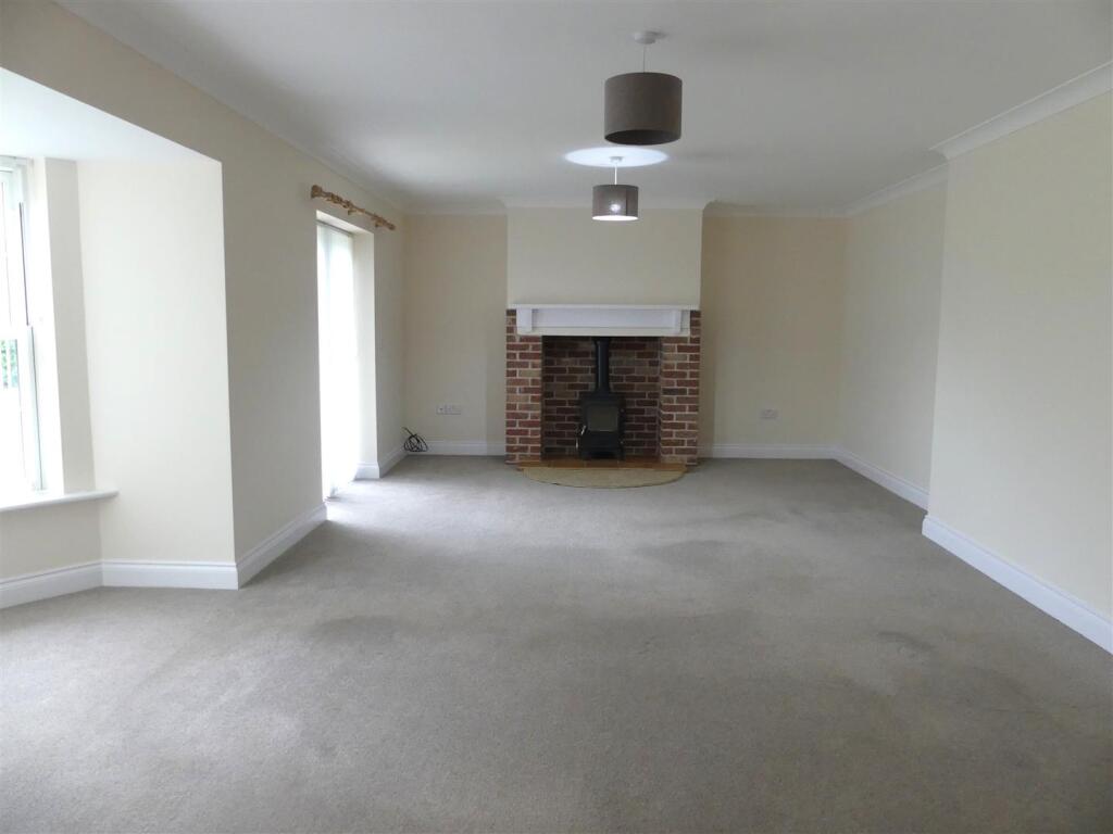lounge.JPG