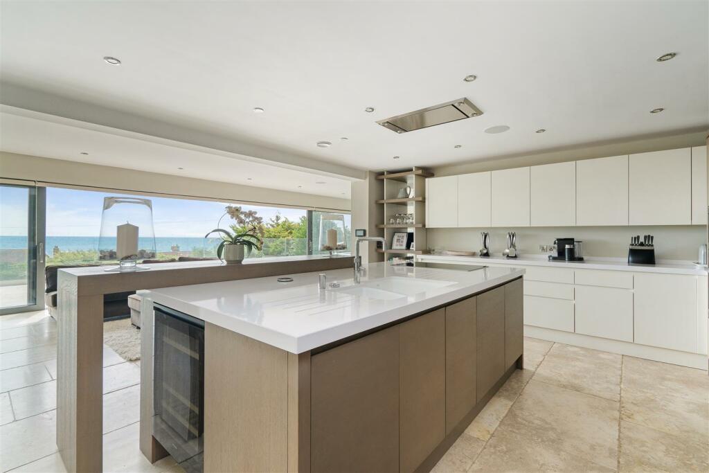 19, Roedean Crescent 320828  (52).jpg