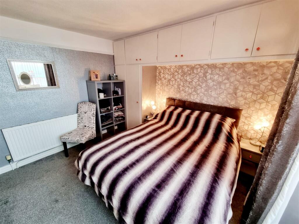 Bed 1.1.jpg