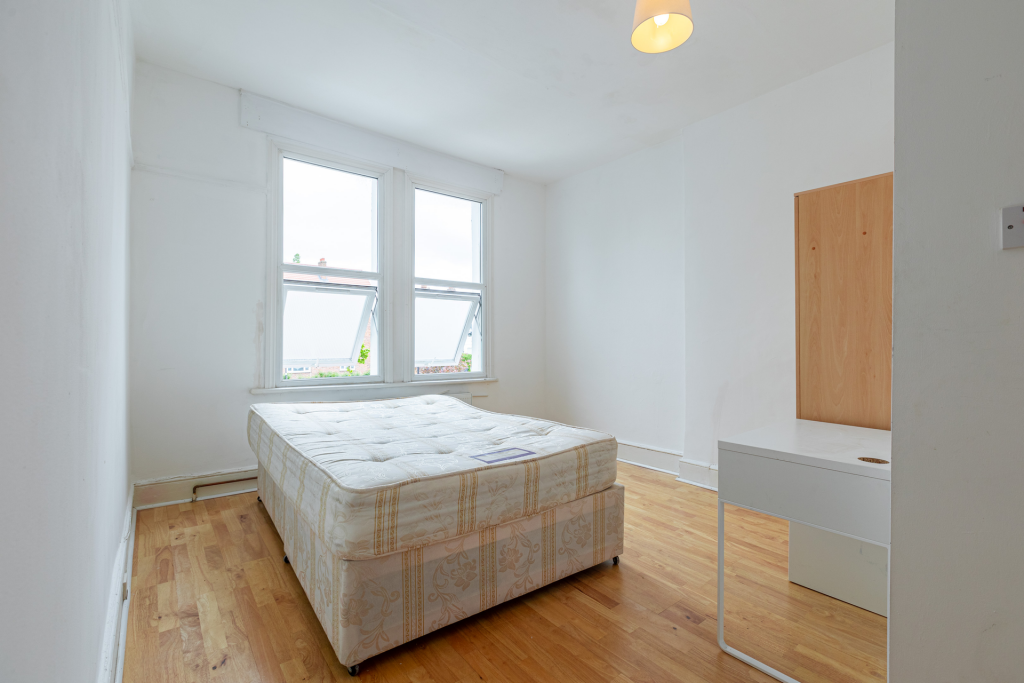 STUDIO/SUITE ONE