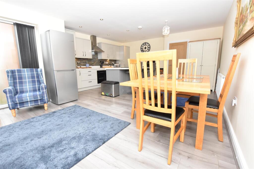 OPEN PLAN  KITCHEN DINING ROOM