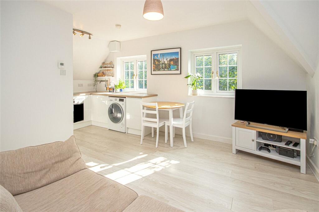 Living/Kitchen
