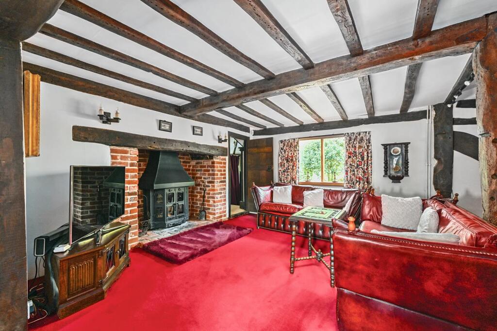 Tickham Cottage ME90HS (15).jpg