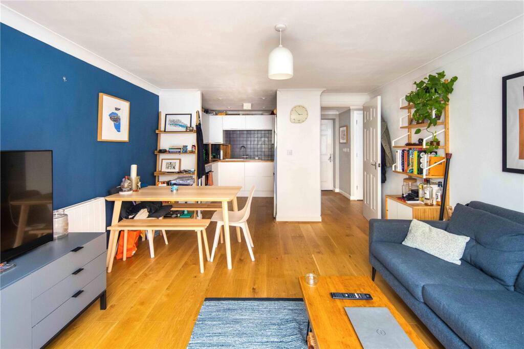 Living Area/Kitchen