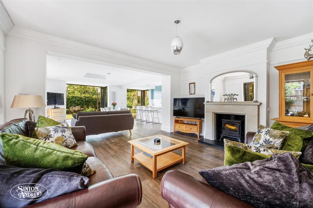 Dorincourt, Boston Gardens (8).jpg