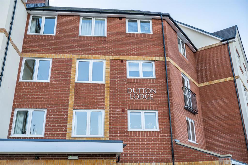 Dutton Lodge
