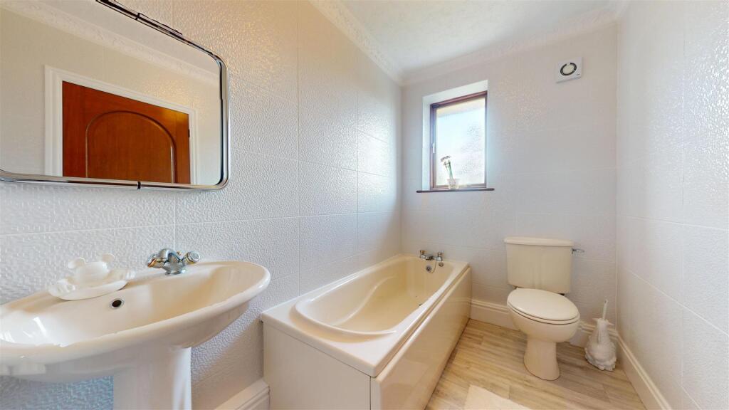 Moss Lane En-suite