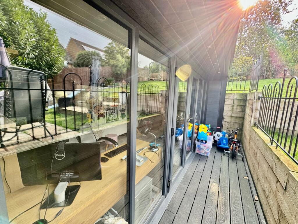 Home Office / Hub Entrance
