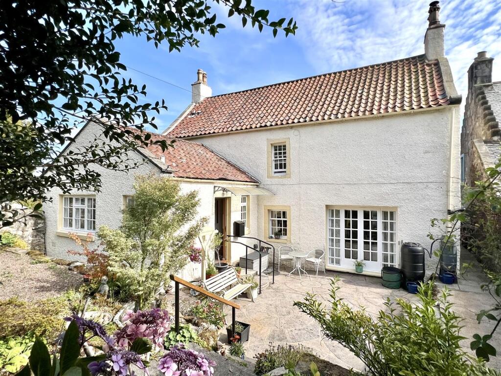 Low Causeway, Culross