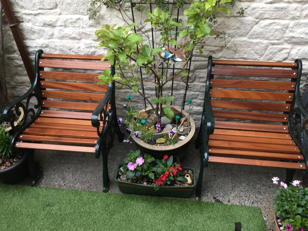 24 Howard Street Vendor c.jpeg