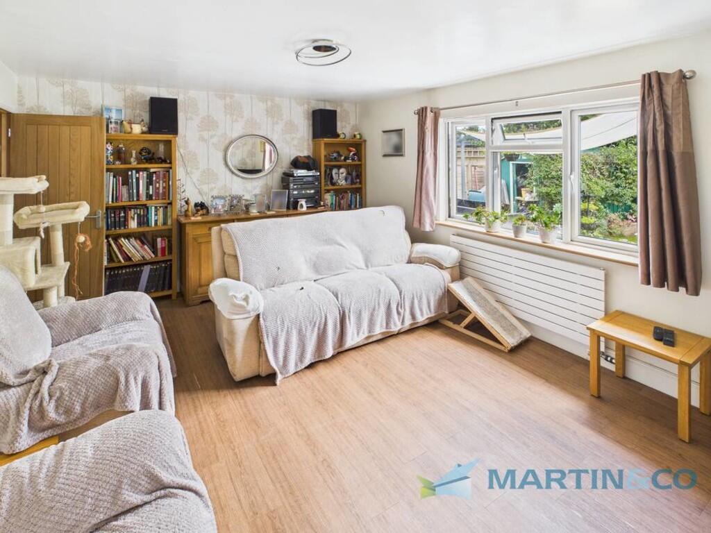 CAM02145G0-PR0069...