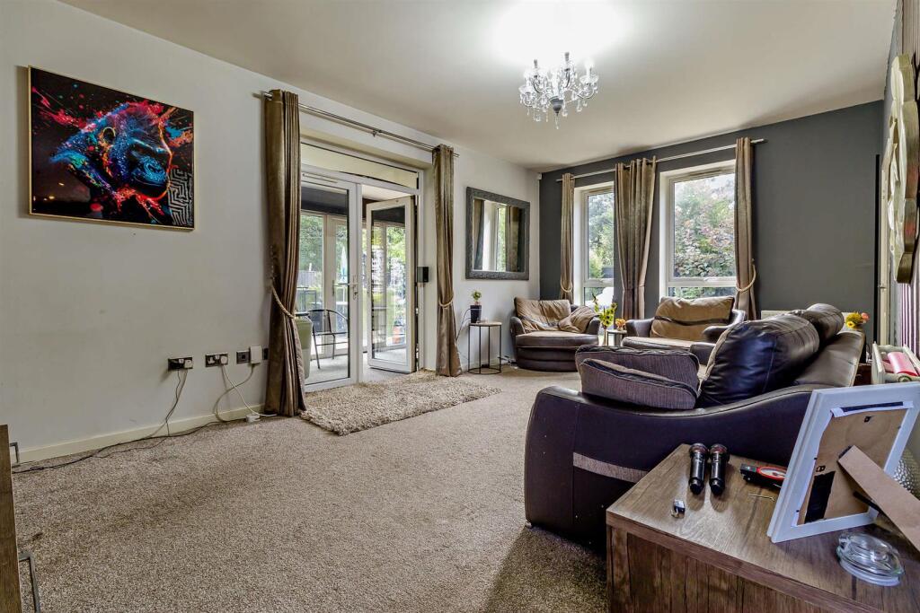 8661905-interior08-800.jpg