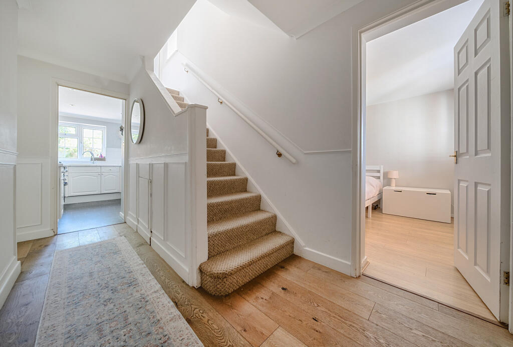 1298418-11-6830a1...